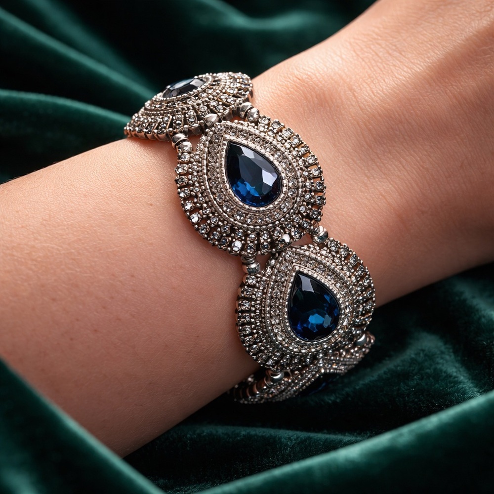 Elegant‎ Silver and Blue Teardrop Bracelet